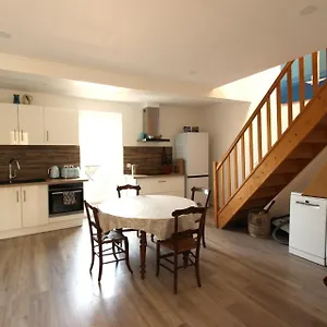  Appartement Joli Avec Balcon Au Coeur De